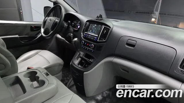 2019 Hyundai The New Grand Starex Van 3-Seater Sold VIN KMFWBX7KBKU089060 – photo 30