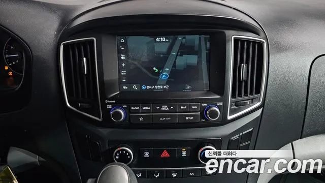 2019 Hyundai The New Grand Starex Van 3-Seater Sold VIN KMFWBX7KBKU093593 – trunk area