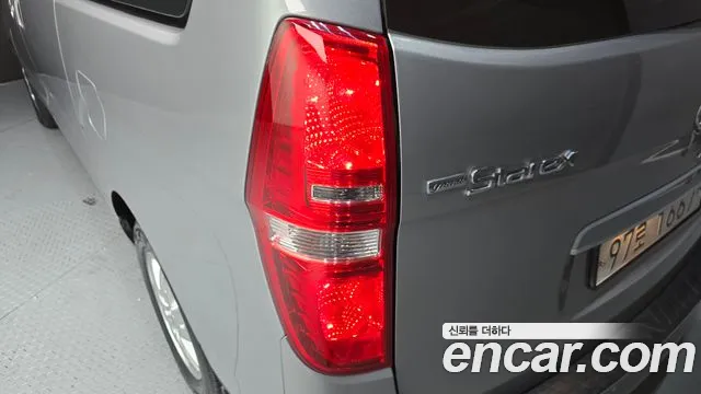 2019 Hyundai The New Grand Starex Van 3-Seater Sold VIN KMFWBX7KBKU096389 – rear exterior