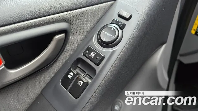2019 Hyundai The New Grand Starex Van 3-Seater Sold VIN KMFWBX7KBKU096389 – trunk area