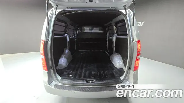 2019 Hyundai The New Grand Starex Van 3-Seater Sold VIN KMFWBX7KBKU096389 – photo 11