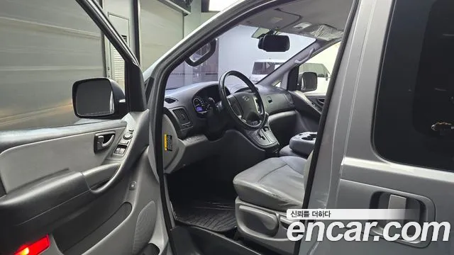 2019 Hyundai The New Grand Starex Van 3-Seater Sold VIN KMFWBX7KBKU096389 – photo 15