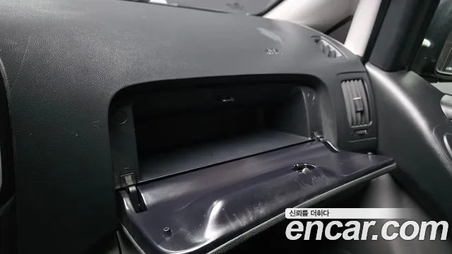 2019 Hyundai The New Grand Starex Van 5-Seater Sold VIN KMFWBX7KBKU097276 – photo 29