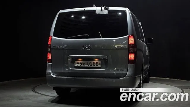 2019 Hyundai The New Grand Starex Van 5-Seater VIN KMFWBX7KBKU994307