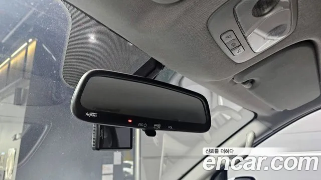 2019 Hyundai The New Grand Starex Van 5-Seater Sold VIN KMFWBX7KBKU994307 – photo 18