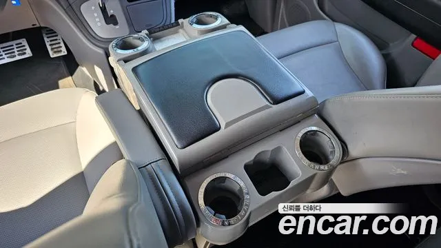 2020 Hyundai The New Grand Starex Van 5-Seater Sold VIN KMFWBX7KBLU120204 – photo 15