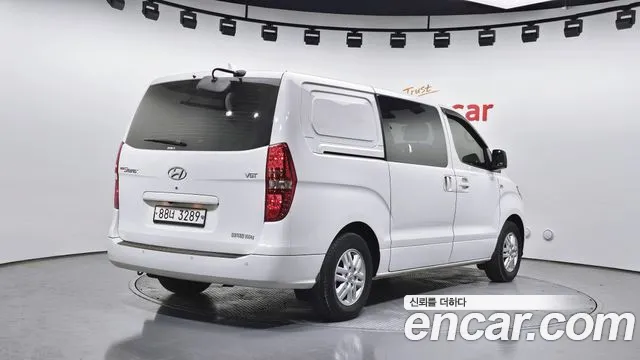 2020 Hyundai The New Grand Starex Van 5-Seater Sold VIN KMFWBX7KBLU124309 – photo 13