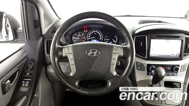 2020 Hyundai The New Grand Starex Van 5-Seater Sold VIN KMFWBX7KBLU127432 – trunk area 2020 Hyundai The New Grand Starex Van 5-Seater Sold VIN KMFWBX7KBLU127432 – trunk area