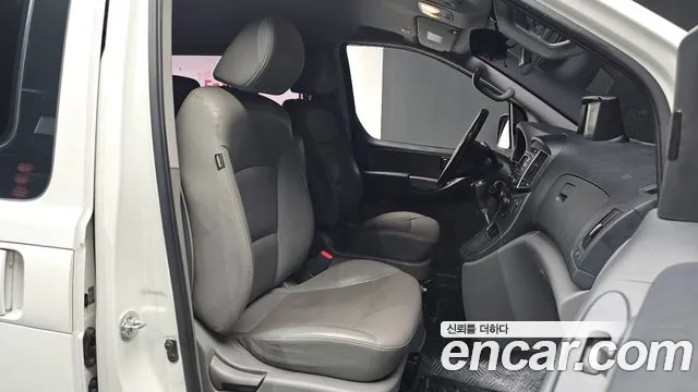 2020 Hyundai The New Grand Starex Van 5-Seater Sold VIN KMFWBX7KBLU137771 – photo 31