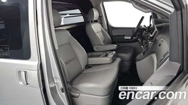 2020 Hyundai The New Grand Starex Van 3-Seater Sold VIN KMFWBX7KBLU138165 – photo 28 2020 Hyundai The New Grand Starex Van 3-Seater Sold VIN KMFWBX7KBLU138165 – photo 28