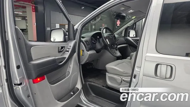 2020 Hyundai The New Grand Starex Van 3-Seater Sold VIN KMFWBX7KBLU147225 – photo 26