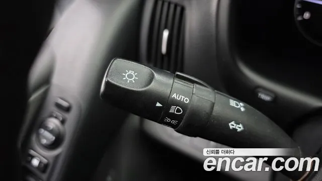 2020 Hyundai The New Grand Starex Van 3-Seater Sold VIN KMFWBX7KBLU147225 – photo 27