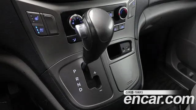 2021 Hyundai The New Grand Starex Van 5-Seater Sold VIN KMFWBX7KBMU155566 – front exterior
