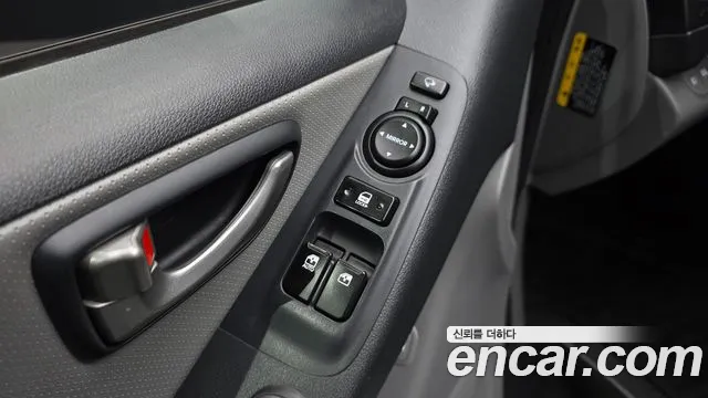 2021 Hyundai The New Grand Starex Van 3-Seater Sold VIN KMFWBX7KBMU156690 – photo 28