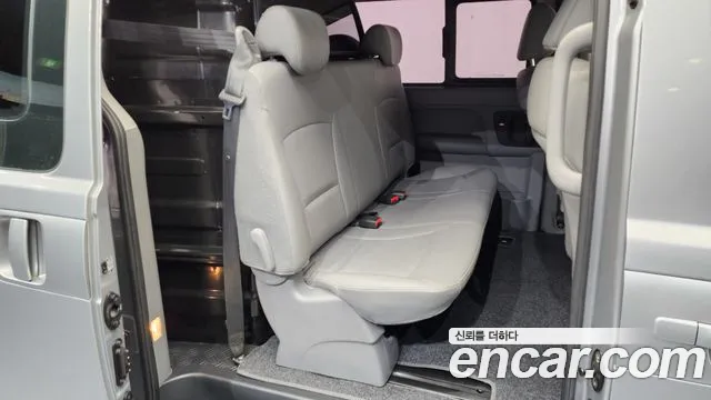 2021 Hyundai The New Grand Starex Van 5-Seater Sold VIN KMFWBX7KBMU160878 – photo 13