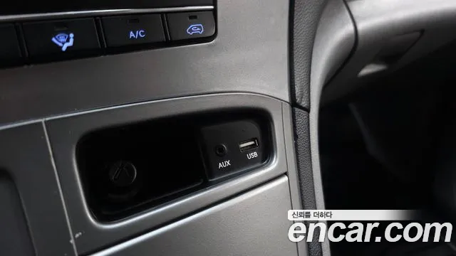 2021 Hyundai The New Grand Starex Van 5-Seater Sold VIN KMFWBX7KBMU164548 – photo 19