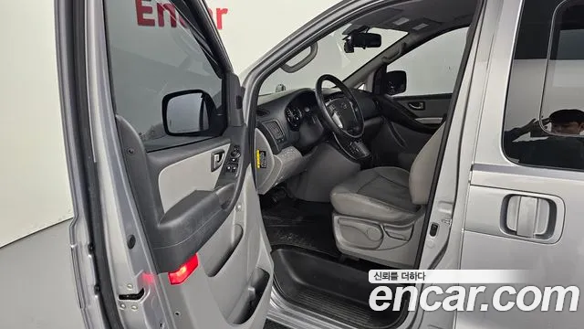 2021 Hyundai The New Grand Starex Van 5-Seater Sold VIN KMFWBX7KBMU166373 – side profile 2021 Hyundai The New Grand Starex Van 5-Seater Sold VIN KMFWBX7KBMU166373 – side profile