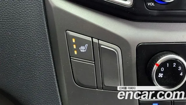 2021 Hyundai The New Grand Starex Van 3-Seater Sold VIN KMFWBX7KBMU179228 – undercarriage