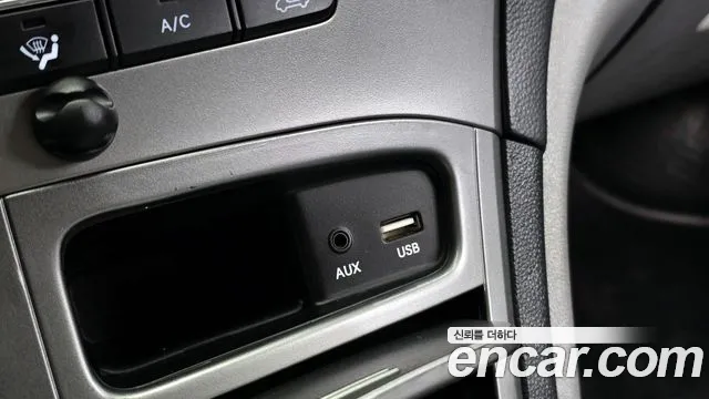 2021 Hyundai The New Grand Starex Van 3-Seater Sold VIN KMFWBX7KBMU179228 – photo 16