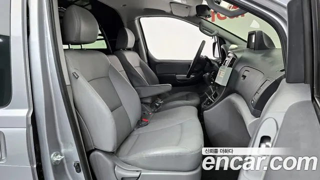 2021 Hyundai The New Grand Starex Van 3-Seater Sold VIN KMFWBX7KBMU179228 – photo 19