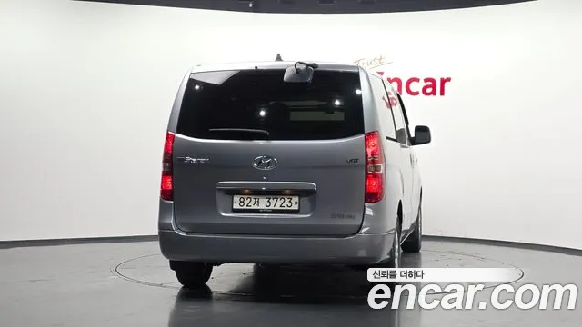 2021 Hyundai The New Grand Starex Van 3-Seater Sold VIN KMFWBX7KBMU188668 – exterior detail 2021 Hyundai The New Grand Starex Van 3-Seater Sold VIN KMFWBX7KBMU188668 – exterior detail