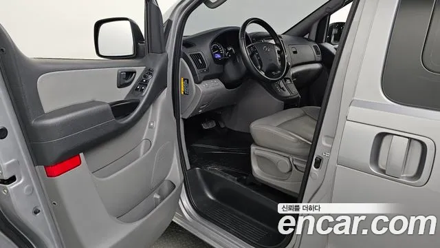 2021 Hyundai The New Grand Starex Van 5-Seater Sold VIN KMFWBX7KBMU188991 – front exterior