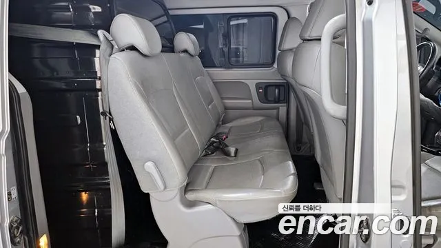 2021 Hyundai The New Grand Starex Van 5-Seater Sold VIN KMFWBX7KBMU194484 – front exterior