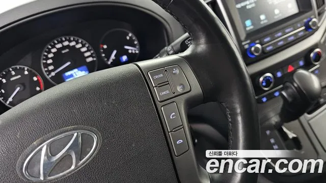 2021 Hyundai The New Grand Starex Van 5-Seater Sold VIN KMFWBX7KBMU195337 – engine bay