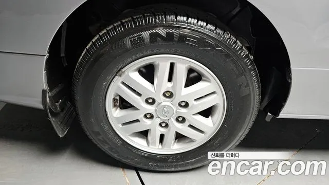 2021 Hyundai The New Grand Starex Van 5-Seater Sold VIN KMFWBX7KBMU198060 – trunk area