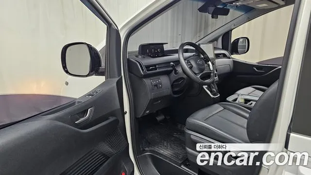 2022 Hyundai Staria Cargo 5-Seater Sold VIN KMFYCX71BNU036461 – side profile