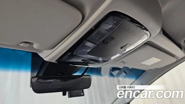 2022 Hyundai Staria Cargo 5-Seater Sold VIN KMFYCX71BNU036461 – exterior detail