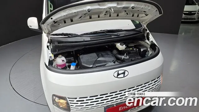 2022 Hyundai Staria Cargo 5-Seater Sold VIN KMFYCX71BNU056173 – engine bay
