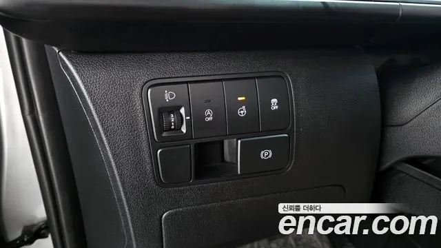 2023 Hyundai Staria Cargo 5-Seater Sold VIN KMFYCX71BPC105065 – trunk area