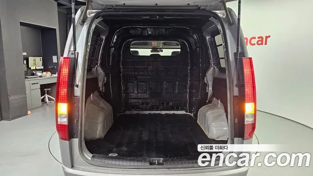 2024 Hyundai Staria Cargo 5-Seater Sold VIN KMFYCX71BRC154918 – side profile