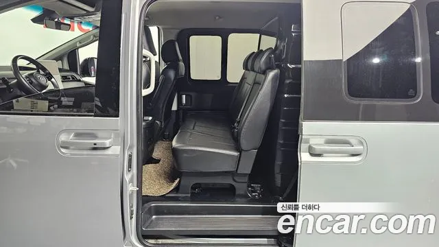 2024 Hyundai Staria Cargo 5-Seater Sold VIN KMFYCX71BRC154918 – interior seats