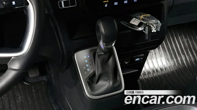 2024 Hyundai Staria Cargo 5-Seater Sold VIN KMFYCX71BRC179346 – interior seats