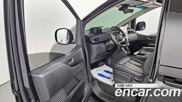 2025 Hyundai Staria Cargo 5-Seater Sold VIN KMFYCX71BSU231546 – engine bay