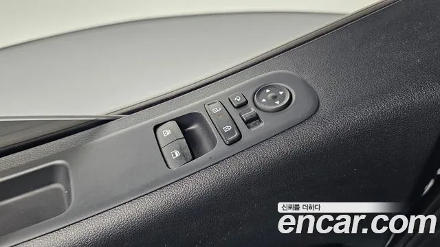 2025 Hyundai Staria Cargo 5-Seater Sold VIN KMFYCX71BSU231546 – trunk area
