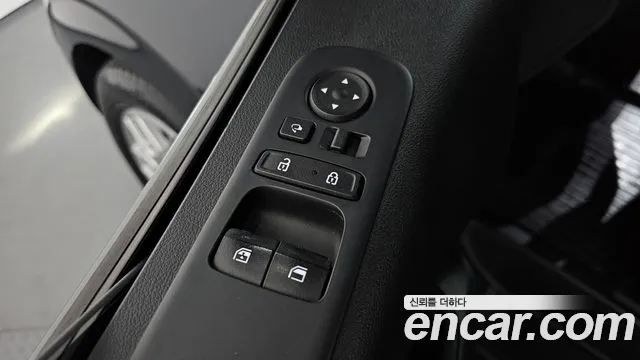 2023 Hyundai Staria L3.5 Cargo 5-Seater Sold VIN KMFYCX73BPU075862 – trunk area