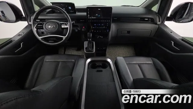 2023 Hyundai Staria L3.5 Cargo 5-Seater Sold VIN KMFYCX73BPU101244 – rear exterior