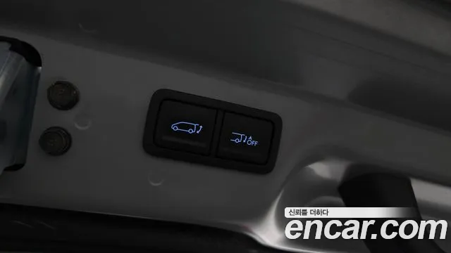 2023 Hyundai Staria L3.5 Cargo 5-Seater Sold VIN KMFYCX73BPU101244 – interior seats