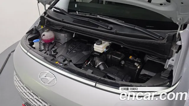 2023 Hyundai Staria L3.5 Cargo 5-Seater Sold VIN KMFYCX73BPU101244 – exterior detail