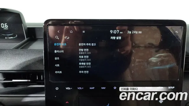 2024 Hyundai Staria L3.5 Cargo 5-Seater Sold VIN KMFYCX73BRU168572 – exterior detail