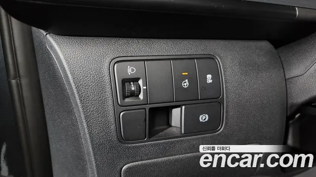 2024 Hyundai Staria L3.5 Cargo 5-Seater Sold VIN KMFYCX73BRU168572 – photo 17