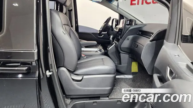 2025 Hyundai Staria L3.5 Cargo 5-Seater Sold VIN KMFYCX73BSU244228 – exterior detail