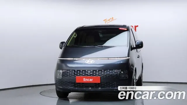 2025 Hyundai Staria HEV 1.6 Cargo 5-Seater Sold VIN KMFYCX7ABSU001653 – interior seats