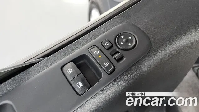 2025 Hyundai Staria HEV 1.6 Cargo 5-Seater Sold VIN KMFYCX7ABSU001653 – photo 19