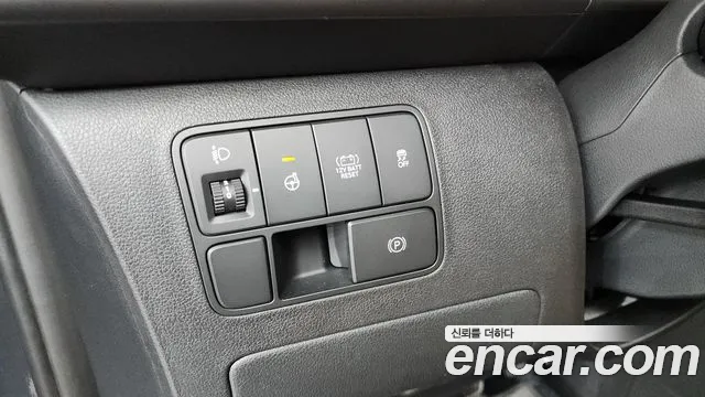 2025 Hyundai Staria HEV 1.6 Cargo 5-Seater Sold VIN KMFYCX7ABSU001653 – photo 27