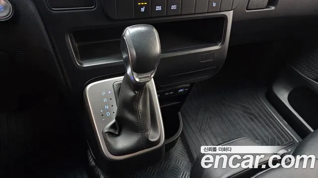 2022 Hyundai Staria Cargo 3-Seater Sold VIN KMFYDX71BNU062352 – front exterior