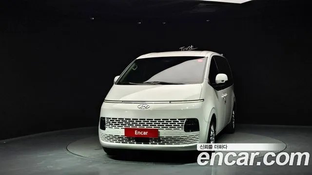 2023 Hyundai Staria Cargo 3-Seater Sold VIN KMFYDX71BPU082079 – exterior detail